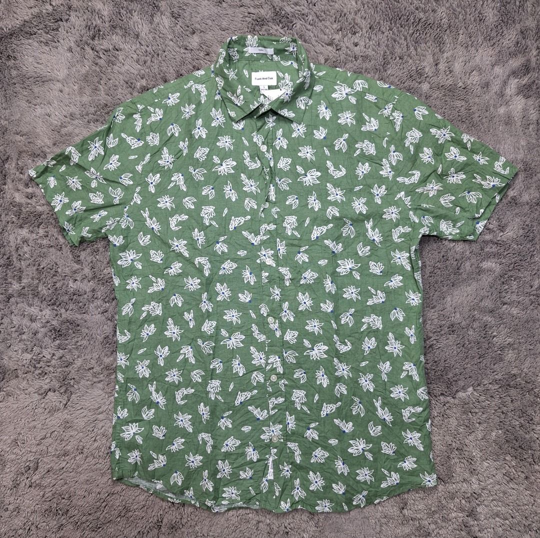 Frank And Oak (Category: Tshirts & Polo Shirts ) located in Calatrava. Submitted by freecyclethreads (Listing ID 1469002237, Image 1). Description: Frank and Oak Size: Large Dimes: L-29, W-22 Very Good Condition P350 + sf.