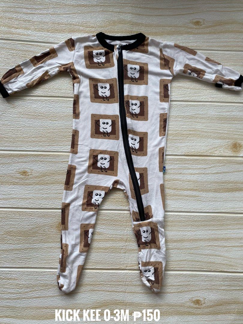 frogsuit 0-3m (Category: Babies & Kids Fashion) located in Cebu City. Submitted by yjainani (Listing ID 1469007559, Image 1). Description: .