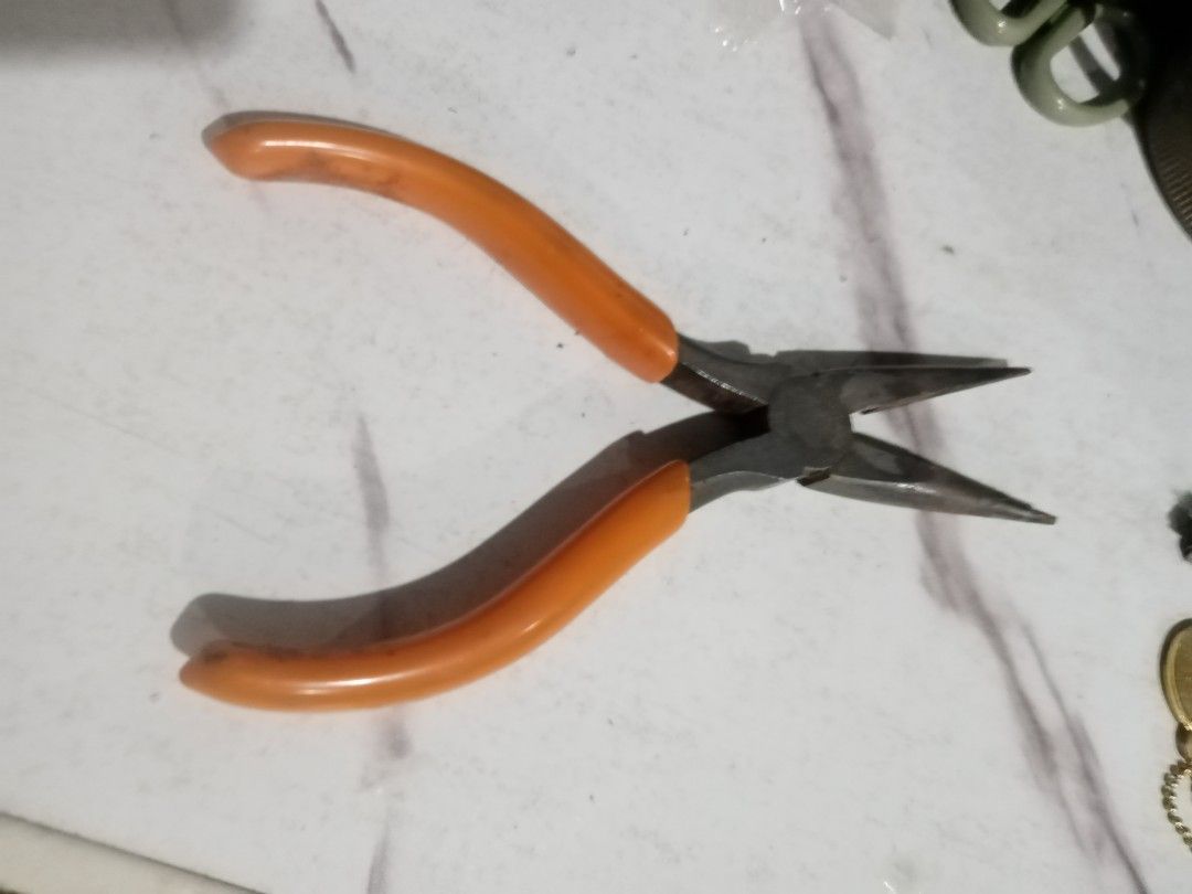 Fujitaka brand cutter plier (Category: Home Improvement Tools & Accessories) located in Caloocan City. Submitted by 4kidsstore (Listing ID 1469087270, Image 1). Description: .