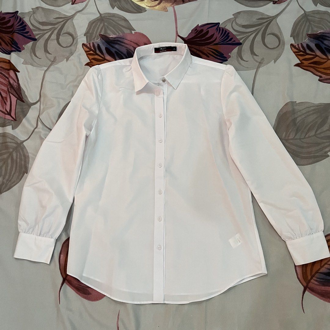 G2000 Women White Long Sleeve (Category: Longsleeves) located in Manila. Submitted by princess.01.1 (Listing ID 1468960664, Image 2). Description: Like new condition J&t only +55sf Size M.