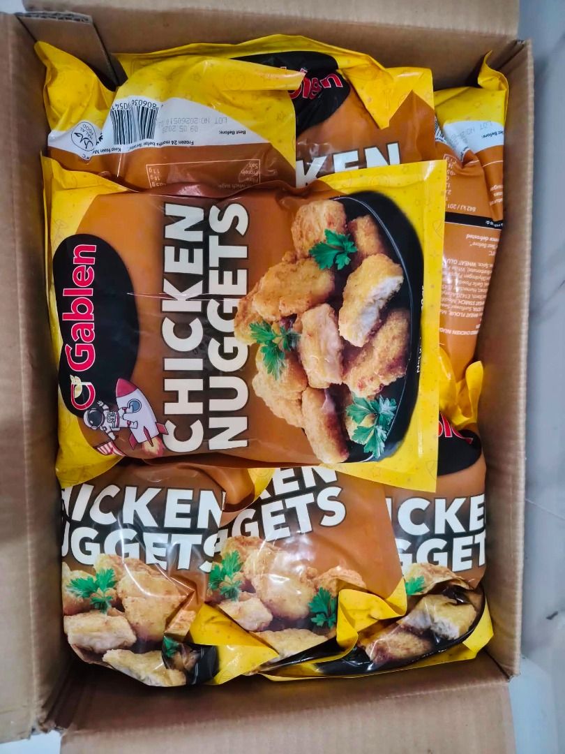 Gablen Beef Siomai and Chicken Nuggets (Category: Chilled & Frozen Food) located in Quezon City. Submitted by mlsi03 (Listing ID 1468952933, Image 3). Description: - Brand: Gablen - Beef Siomai: 68 pieces + 8 free pieces promo - Chicken Nuggets: 400g pack - Easy to prepare: Quick fry or steam - Ideal for quick snacks and everyday meals.