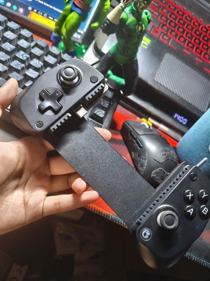 GameSir X5 Lite (controller) with Gamesir FX5 Lite (cooler) (Category: Controllers) located in Davao. Submitted by affogattoast (Listing ID 1469156252, Image 1). Description: -Gamesir X5 (Lite) Controller -Gamesir FX5 (Lite) -- you'd have to keep the cooler connected to a power source to use it. There are some color stains on the cooler itself (check pics) but other than that its still working. RFS: decluttering and dont have time to play mobile 