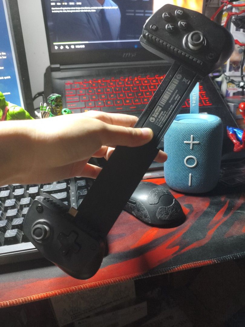 GameSir X5 Lite (controller) with Gamesir FX5 Lite (cooler) (Category: Controllers) located in Davao. Submitted by affogattoast (Listing ID 1469156252, Image 3). Description: -Gamesir X5 (Lite) Controller -Gamesir FX5 (Lite) -- you'd have to keep the cooler connected to a power source to use it. There are some color stains on the cooler itself (check pics) but other than that its still working. RFS: decluttering and dont have time to play mobile 