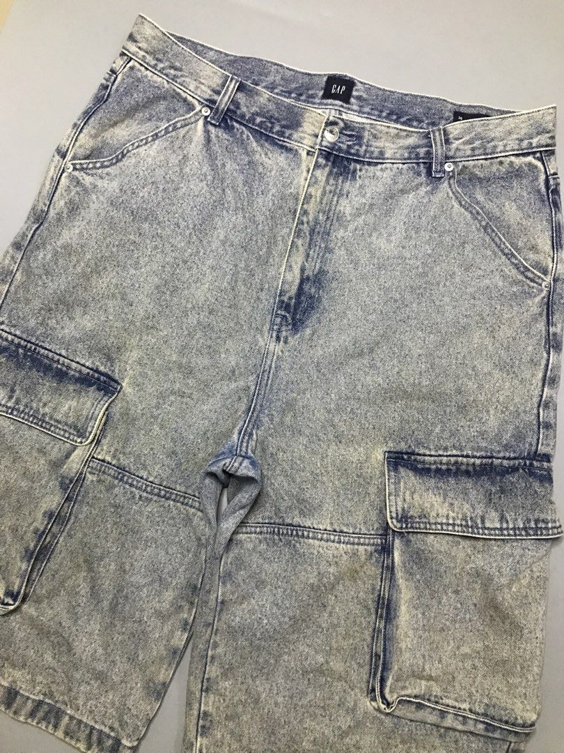 Gap Acid Wash Denim Cargo Shorts (Category: Shorts) located in Calbayog City. Submitted by luxtreetwear (Listing ID 1469098044, Image 3). Description: Gap Acid Wash Denim Cargo Shorts Excellent Condition 36-38 Waist 28 Length Colorate: 9.8/10 Need wash.