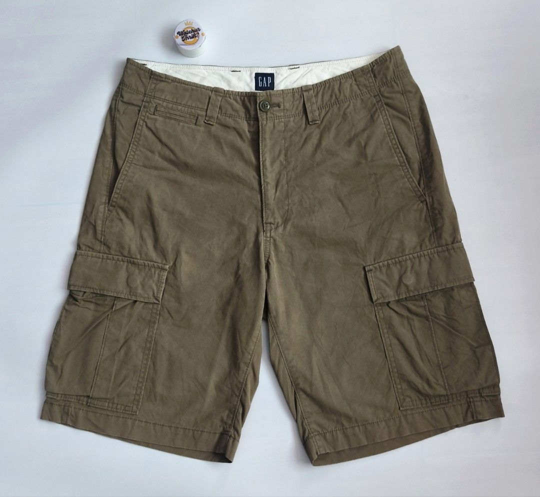 Gap Bermuda Cargo Shorts (Category: Shorts) located in Manapla. Submitted by gentleturtle_3dc683 (Listing ID 1469137946, Image 1). Description: Gap Bermuda Cargo Shorts 💵 ₱ 349 📏 Size: Waistline 34 - 35 Length 21 ½ 🎨 Color Rate: 9.5 /10 or better ✨ Condition: Excellent Pre-loved thrifted item. 💬 Message us for inquiries!.
