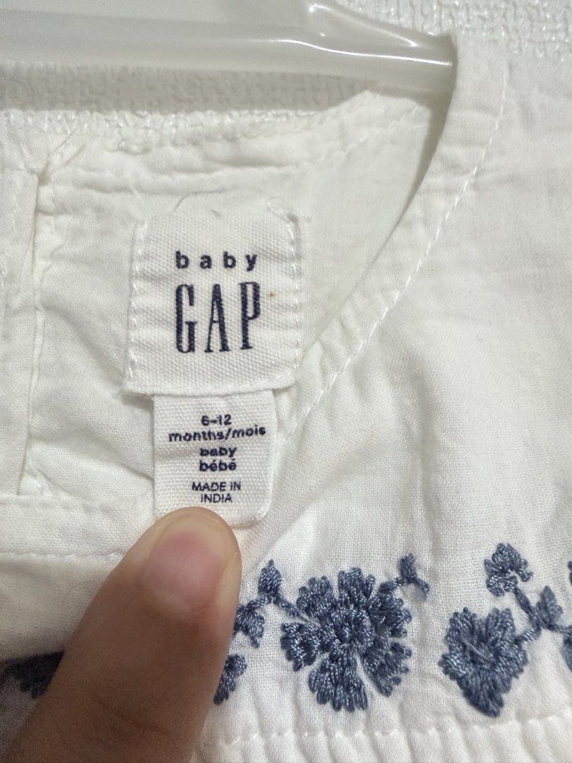 Gap set (Category: Babies & Kids Fashion) located in Dasmarinas. Submitted by elizmaebau68309 (Listing ID 1469132705, Image 3). Description: Gap embroidered long sleeves 6-12 months And utility shorts Like new condition .