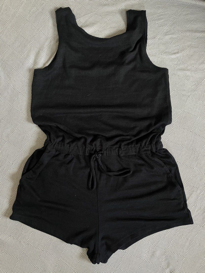 GAP Short Jumpsuit (Category: Jumpsuits) located in Manila. Submitted by pc.thrift (Listing ID 1468982352, Image 1). Description: GAP .