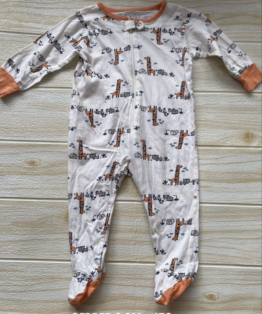 Gerber 6-9m frogsuit (Category: Babies & Kids Fashion) located in Cebu City. Submitted by yjainani (Listing ID 1469006969, Image 1). Description: .