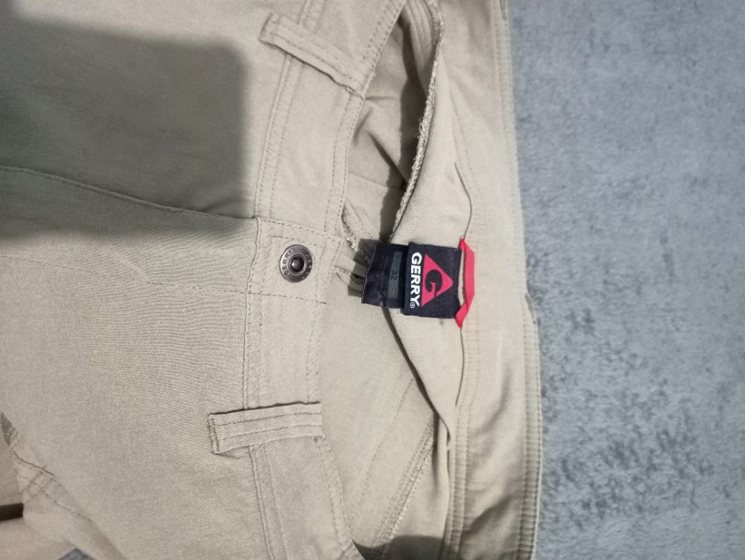 Gerry Outdoor Cargo Stretchable Shorts (Category: Shorts) located in Manila. Submitted by thecomftrift.co (Listing ID 1468978567, Image 2). Description: - Brand: Gerry Outdoor - Color: Beige - Material: Stretchable for comfortable movement - Features: Multiple secure zip pockets on the sides - Condition: Clean, excellent, and ready to wear.