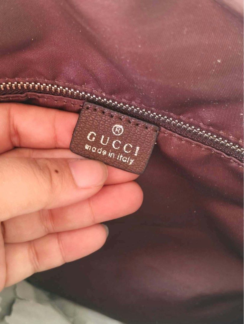 GG Canvas Backpack (Category: Backpacks) located in Manila. Submitted by bagsandmanymanymore1 (Listing ID 1468982699, Image 3). Description: GG Canvas Backpack Good condition Size 35cm What you see is what you get .