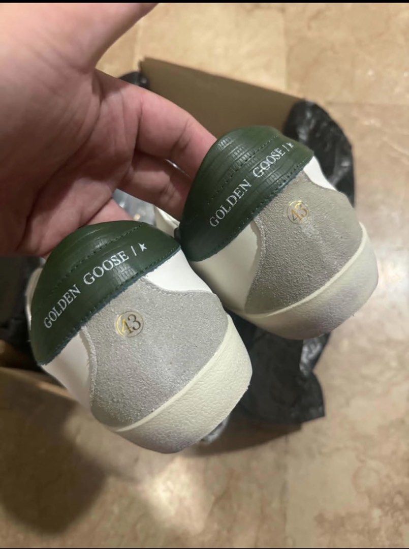 Ggdb/sstar size 43 (Category: Sneakers) located in Quezon City. Submitted by chanpongli (Listing ID 1469109197, Image 2). Description: For sale Brandnew with box Size 43 ₱ 3,000 Loc cubao.