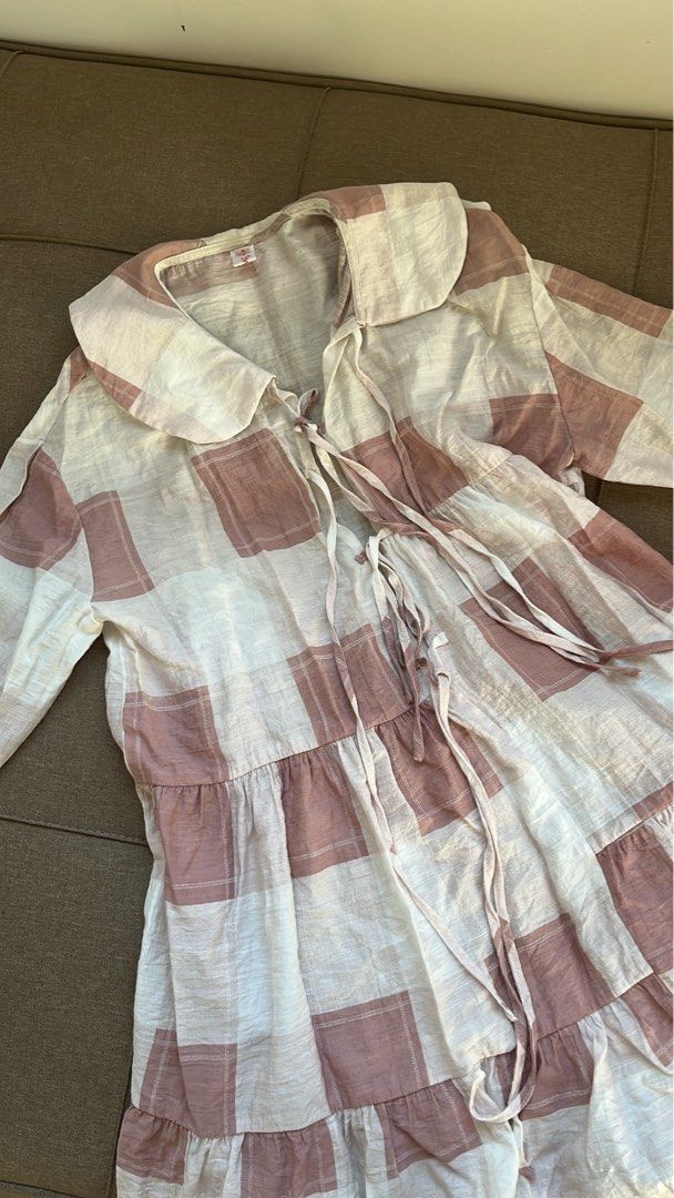 gingham tiered smock dress (Category: Dresses) located in Digos. Submitted by namiyuuu1 (Listing ID 1468951735, Image 1). Description: .