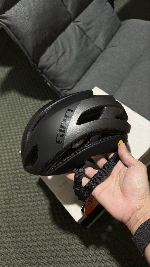 Giro Eclipse Spherical MIPS Size S (Category: Bicycles) located in Cainta. Submitted by soyyy69 (Listing ID 1469057881, Image 2). Description: - Brand: Giro Eclipse Spherical Road Bike Helmet - Color: Matte Black - Size: Small (fits head circumference 51-55 cm) - Weight: 250 grams - Condition: Brand new, unused, and properly stored in its box - Inclusions: Original box and tags included - Key Features: High-end aerodynamic design with advanced MI