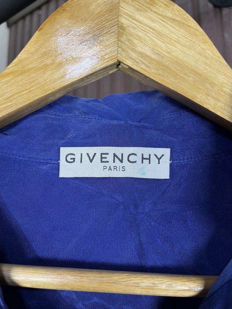 Givenchy Silk Floral Print Button Down Long Sleeve (Category: Formal Shirts) located in Cabanatuan. Submitted by cabsygoods (Listing ID 1469098681, Image 3). Description: Givenchy Silk Floral Print Button Down Long Sleeve Authentic Width: 20.5 Length: 27 (Inches) Very good condition No issue Color rate 9/10 Dm to purchase! 📩.