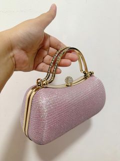 (Category: ) located in . Submitted by eyla_fashionxfood (Listing ID 1468970688, Image 1). Description: .