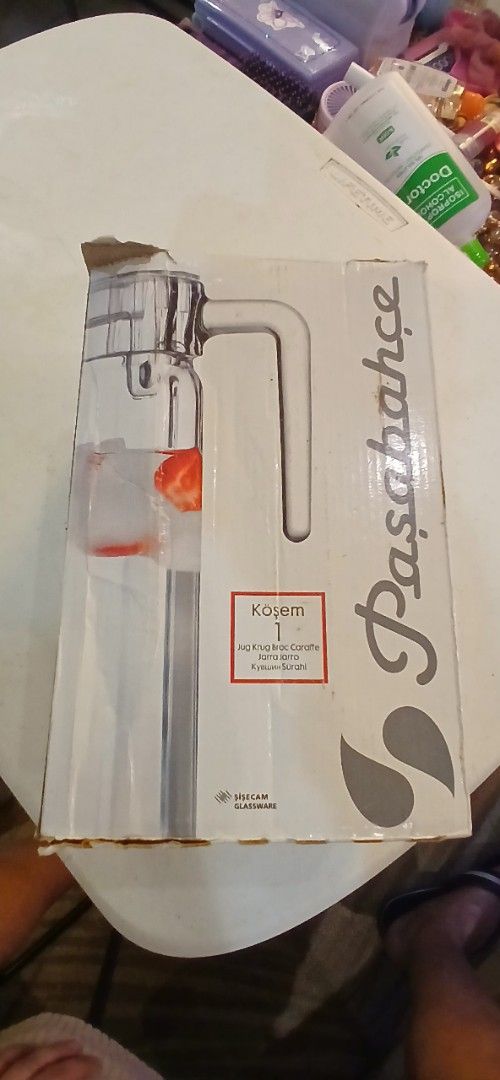 Glass pitcher (Category: Other Home Decor) located in Marikina City. Submitted by darthvader888 (Listing ID 1469158661, Image 2). Description: brand new 1.4 L.