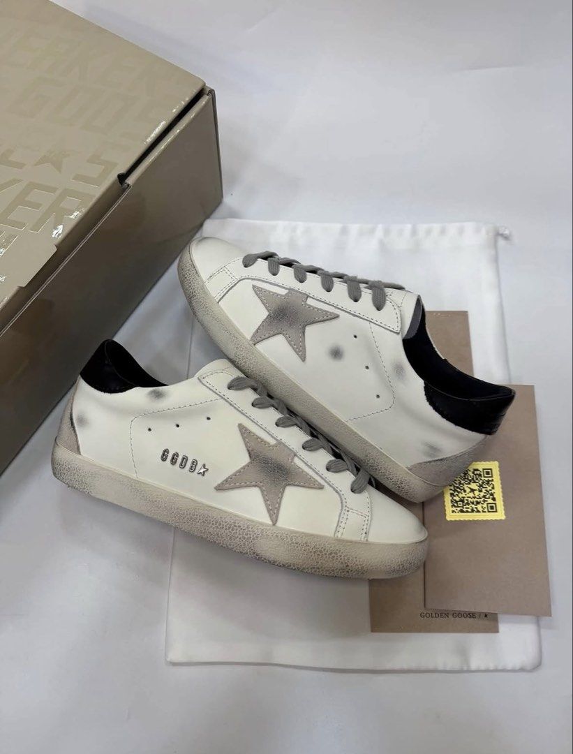 Golden Goose (Category: Sneakers) located in Los Banos. Submitted by lesyeuxdehimi (Listing ID 1469131783, Image 2). Description: 🥐Mall Pull Out☁️ ‼️Actual Photos Posted‼️ - Colors: Black, Red, Cream - Sizes: 36-40.