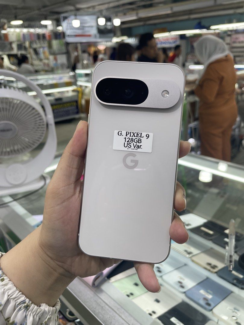 Google Pixel 9 128GB US Variant Openline No Issue (Category: Google Pixel) located in Pasig City. Submitted by 3gshop (Listing ID 1469043585, Image 1). Description: Google Pixel 9 128GB US Variant Openline No Issue Condition: Second hand, good condition All working - No repair history, Face Unlock Working Inclusions: Unit, Charger, Clear case Location: Pasig, San Juan, Greenhills, open for pickup / meetup Payment: Cash / GCash / Bank Transfer Mes
