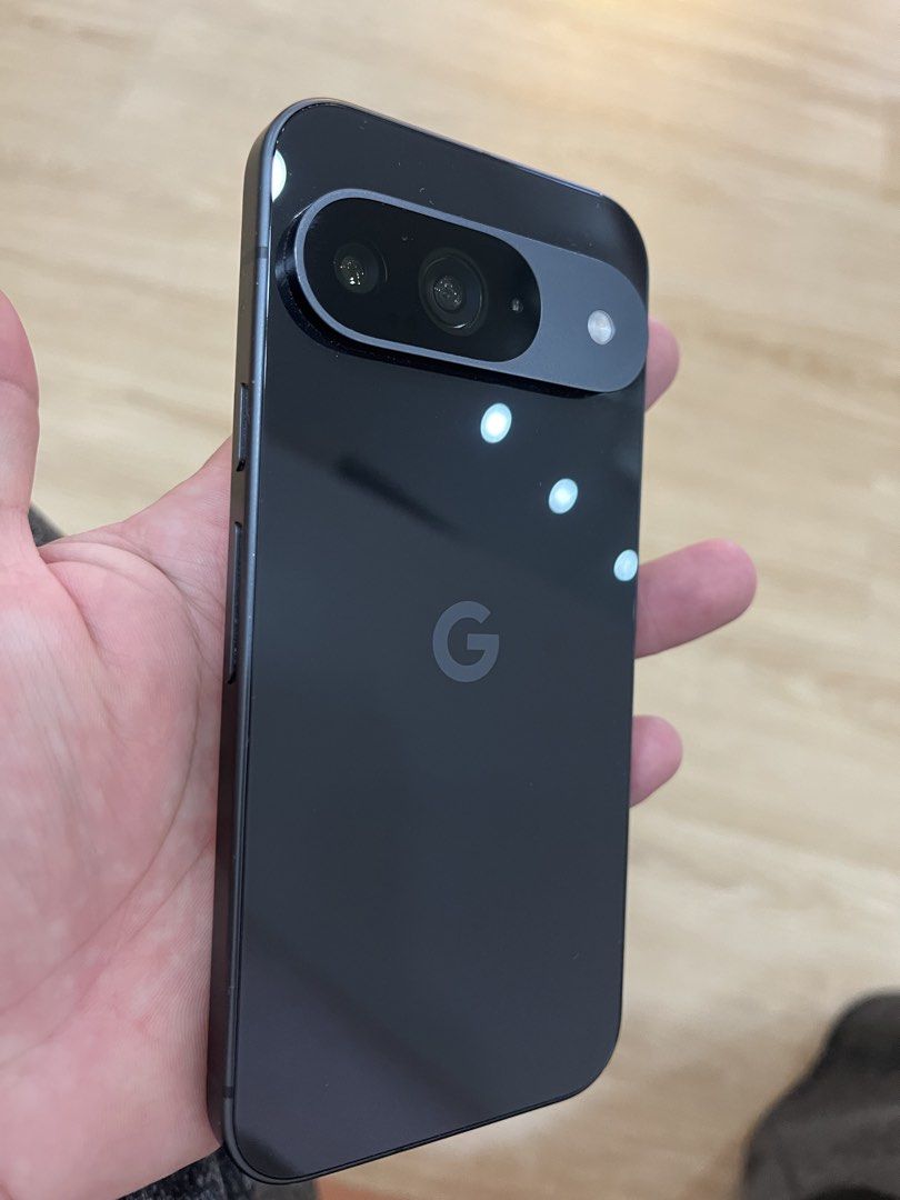 Google pixel 9 (Category: Google Pixel) located in Cabuyao City. Submitted by landermira1-21916 (Listing ID 1469095719, Image 3). Description: OS: Updated to Android 17 Status: Openline to all networks (5G Ready) Performance: 100% working, crisp display, subok ang camera at battery Inclusions: Unit + Case only Issue: May konting gasgas sa ilalim cosmetic only, kita po don sa last pic hindi apektado ang performance di sya kita pag may case. RFS: N