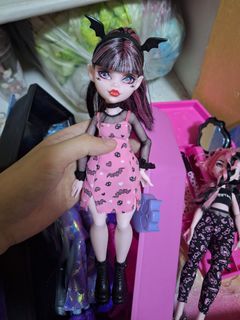 (Category: ) located in . Submitted by strawberrydoll (Listing ID 1469050004, Image 1). Description: .