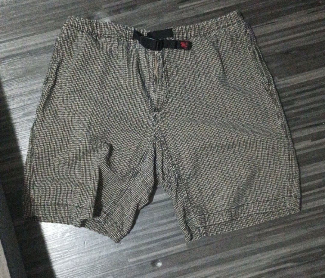 GRAMICCI OUTDOOR SHORT (Category: Coats, Jackets and Outerwear) located in Caloocan City. Submitted by paulchristian_rewear.05 (Listing ID 1469117001, Image 1). Description: need wash SIZE 34W ADJUSTABLE.