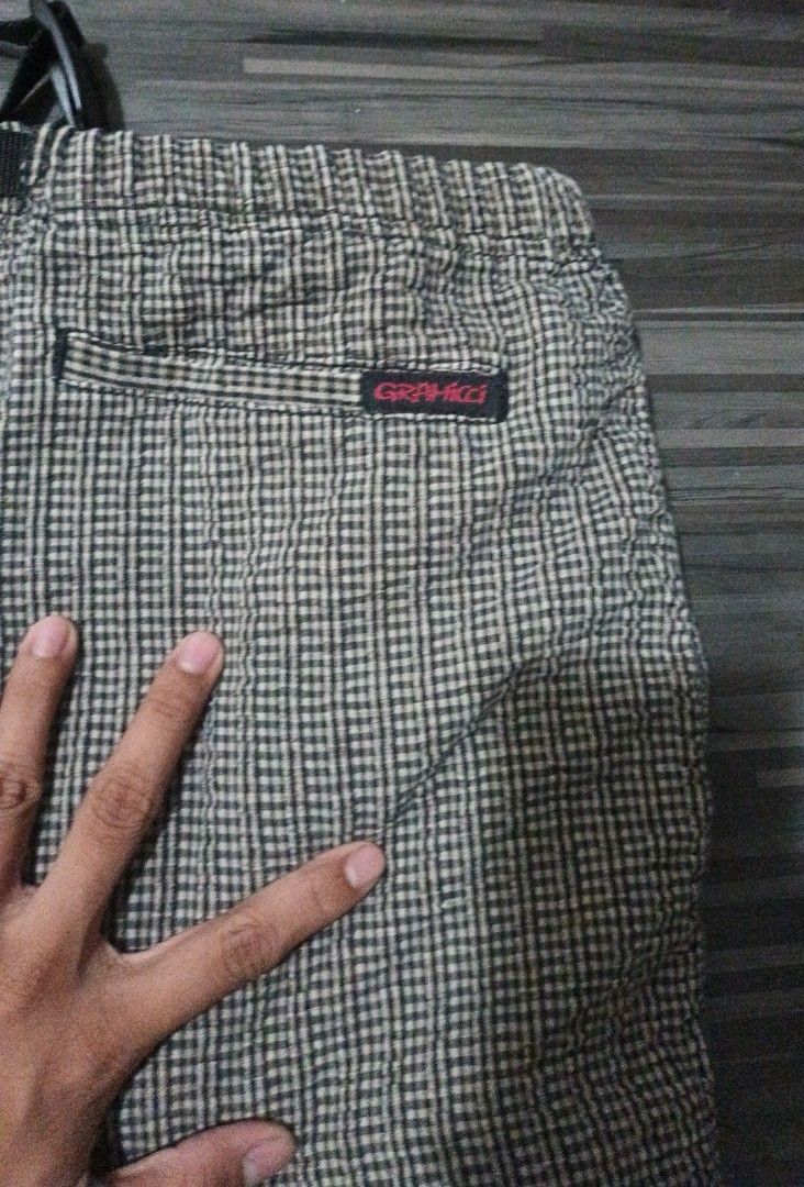 GRAMICCI OUTDOOR SHORT (Category: Coats, Jackets and Outerwear) located in Caloocan City. Submitted by paulchristian_rewear.05 (Listing ID 1469117001, Image 3). Description: need wash SIZE 34W ADJUSTABLE.