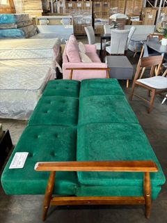 (Category: ) located in . Submitted by priceworthfurniture (Listing ID 1468931353, Image 1). Description: .