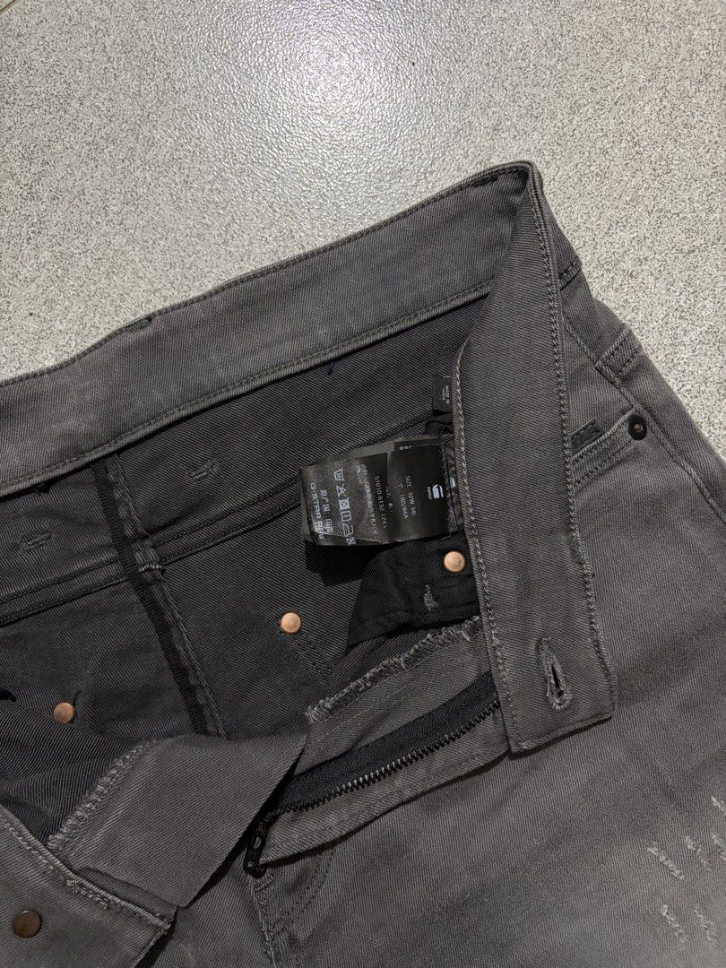 Gstar Revend Skinny Jeans (Category: Jeans) located in Talisay. Submitted by re_sell01 (Listing ID 1468973333, Image 3). Description: Gstar Revend Skinny Size: W32 L34 Waistline 34-36” Length 42.5” Leg Opening 6” Stretchable Chain Stitch Excellent Condition.