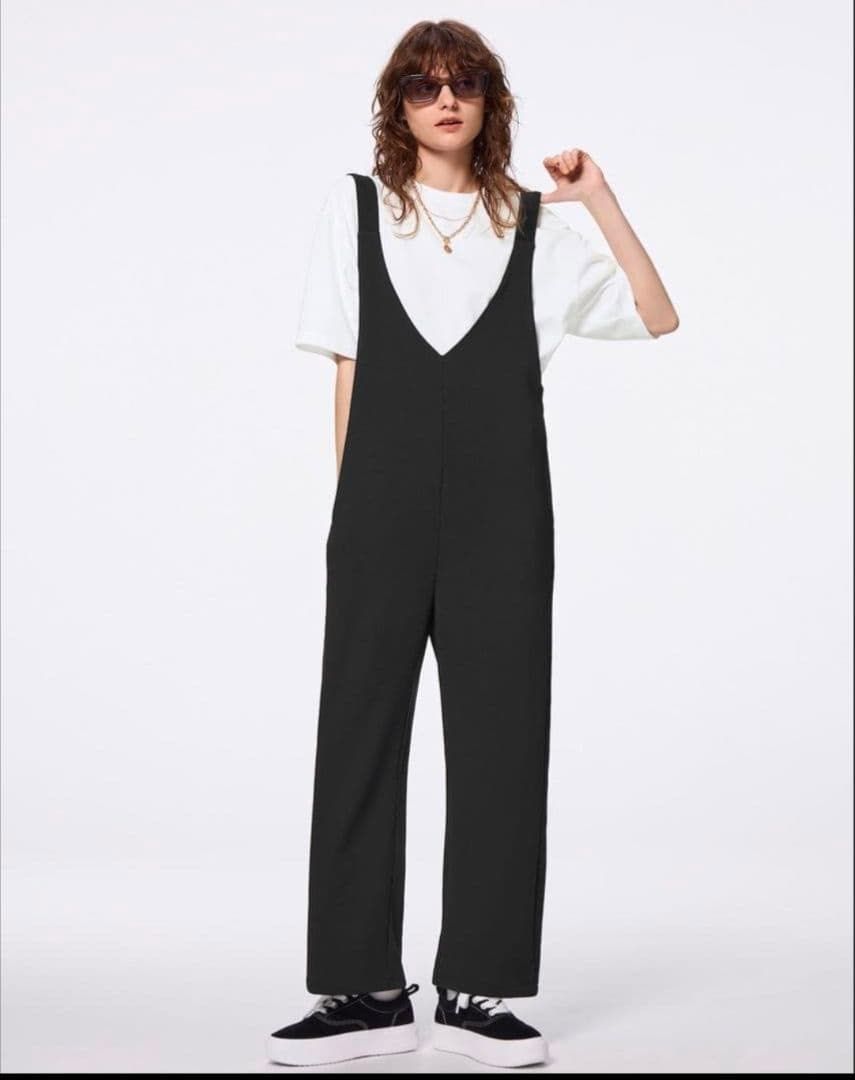 GU by UNIQL0 cut and sew overalls (Category: Other Bottoms) located in Guiguinto. Submitted by candlonlineshop (Listing ID 1469091932, Image 1). Description: ✨FIRST TO PAY BASIS✨ GU by UNIQL0 cut and sew overalls Size on tag: medium Condition: 9.5/10 Flaw/s: none ₱300 + sf 📍Bulacan 🚚Sh0pee check out (SPX) | J&T express •Items may have minor unnoticed flaws — please manage your expectations as you are dealing with thrifted items. •Color may vary