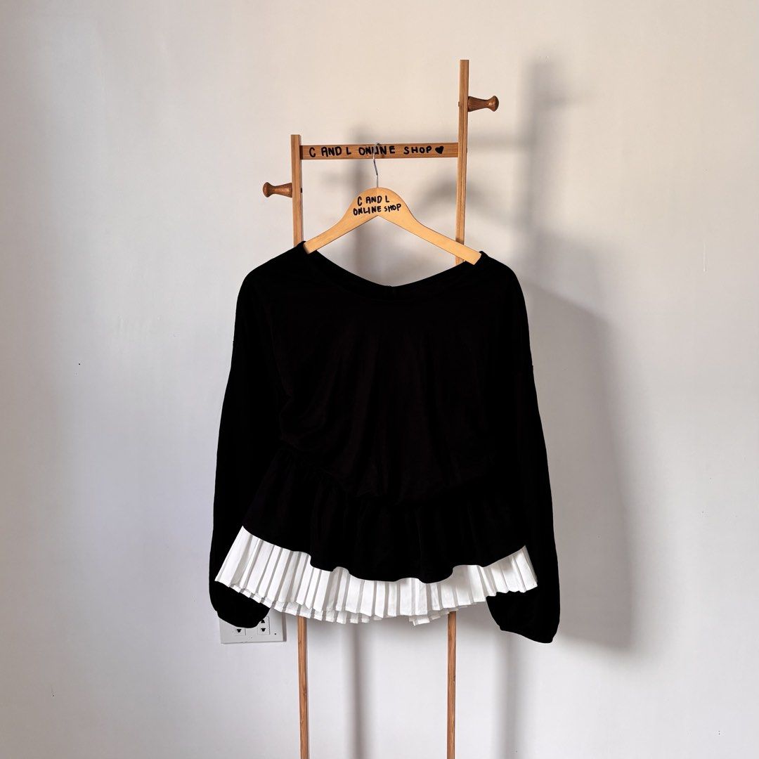 GU by UNIQL0 peplum long sleeve (Category: Longsleeves) located in Guiguinto. Submitted by candlonlineshop (Listing ID 1469093108, Image 2). Description: ✨FIRST TO PAY BASIS✨ GU by UNIQL0 peplum pullover Size on tag: XL Condition: 9.5/10 Width : 21” Length: 24” Flaw/s: none ₱270 + sf 📍Bulacan 🚚Sh0pee check out (SPX) | J&T express •Items may have minor unnoticed flaws — please manage your expectations as you are dealing with thrifted items. •Col