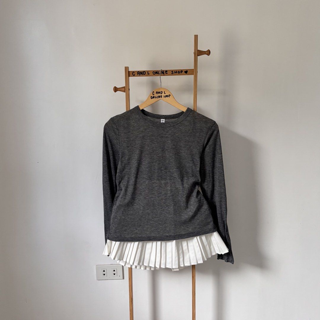 GU by UNIQL0 soft sheer crew neck sweater (Category: Longsleeves) located in Guiguinto. Submitted by candlonlineshop (Listing ID 1469098041, Image 2). Description: ✨FIRST TO PAY BASIS✨ GU by UNIQL0 soft sheer crew neck t-shirt Size on tag: medium Condition: 9.5/10 Width : 16.5” Length: 21” Flaw/s: none ₱250 + sf 📍Bulacan 🚚Sh0pee check out (SPX) | J&T express •Items may have minor unnoticed flaws — please manage your expectations as you are deal