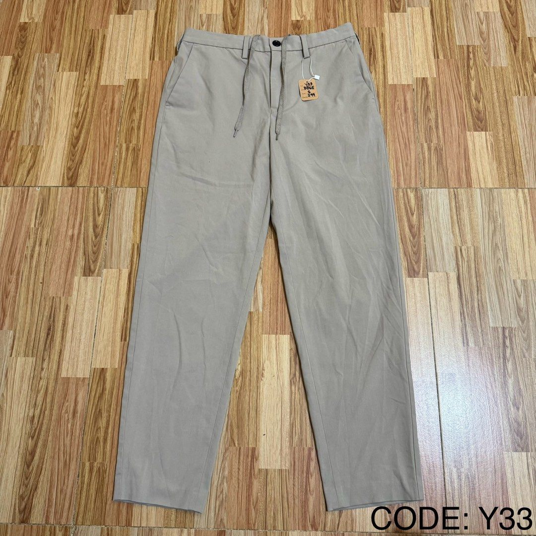 GU MEN’S EASY ANKLE PANTS (Category: Trousers) located in Manila. Submitted by thrifthing_121102 (Listing ID 1469019324, Image 1). Description: GU MEN’S EASY ANKLE PANTS •SIZE: Small •WAIST: 28-30” •LENGTH: 36.5” •HEM: 6” •COLOR: Khaki •CODE: Y33 •EXCELLENT CONDITION •NO ISSUES ₱599 + SF ✅All items are in excellent to new condition. ✅Color may vary due to lighting. 📦J&T Express or Lalamove Shipping. 💸Gcash Payment. 📍Moonwalk, Paranaque City.