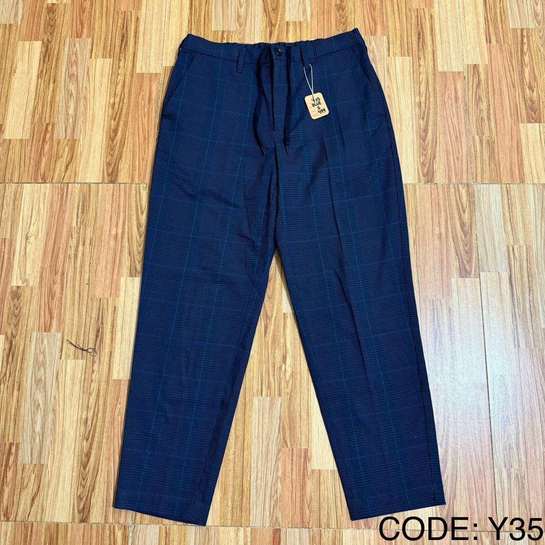 GU MEN’S EASY ANKLE PANTS (Category: Trousers) located in Manila. Submitted by thrifthing_121102 (Listing ID 1469069972, Image 1). Description: GU MEN’S EASY ANKLE PANTS •SIZE: Small •WAIST: 28-30” •LENGTH: 35” •HEM: 6” •COLOR: Blue Plaid •CODE: Y35 •EXCELLENT CONDITION •NO ISSUES ₱499 + SF ✅All items are in excellent to new condition. ✅Color may vary due to lighting. 📦J&T Express or Lalamove Shipping. 💸Gcash Payment. 📍Moonwalk, Paranaque City