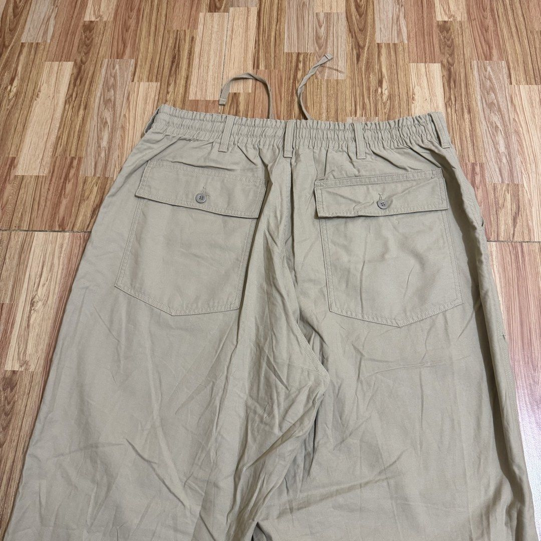 GU MEN’S WIDE BAKER PANTS (Category: Trousers) located in Manila. Submitted by thrifthing_121102 (Listing ID 1468976365, Image 3). Description: GU MEN’S WIDE BAKER PANTS •SIZE: XL •WAIST: 34-36” •LENGTH: 40” •HEM: 10” •COLOR: Beige •CODE: Y14 •EXCELLENT CONDITION •NO ISSUES ₱599 + SF ✅All items are in excellent to new condition. ✅Color may vary due to lighting. 📦J&T Express or Lalamove Shipping. 💸Gcash Payment. 📍Moonwalk, Paranaque City.