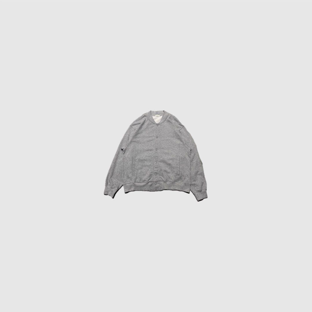GU Varsity Jacket (Category: Coats, Jackets and Outerwear) located in Cavite. Submitted by kali_galleria (Listing ID 1468940323, Image 1). Description: Available 🏷️ GU Varsity Jacket (Thick & Heavy) Must have piece 💎 • Excellent Condition: 9.8 • Color rate: 9.8 • Width: 23 • Length: 27 • Best Fit: • Issue: 🏷️500 + SF “Thrift with your fingertip👆🏼”.