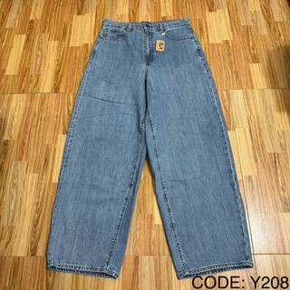 (Category: ) located in . Submitted by thrifthing_121102 (Listing ID 1469157779, Image 1). Description: .