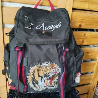 (Category: ) located in . Submitted by dione_closet503 (Listing ID 1469071589, Image 1). Description: .