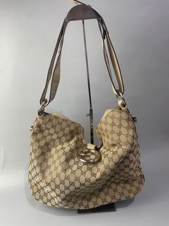 (Category: ) located in . Submitted by blinkban_thrift (Listing ID 1469000831, Image 1). Description: .