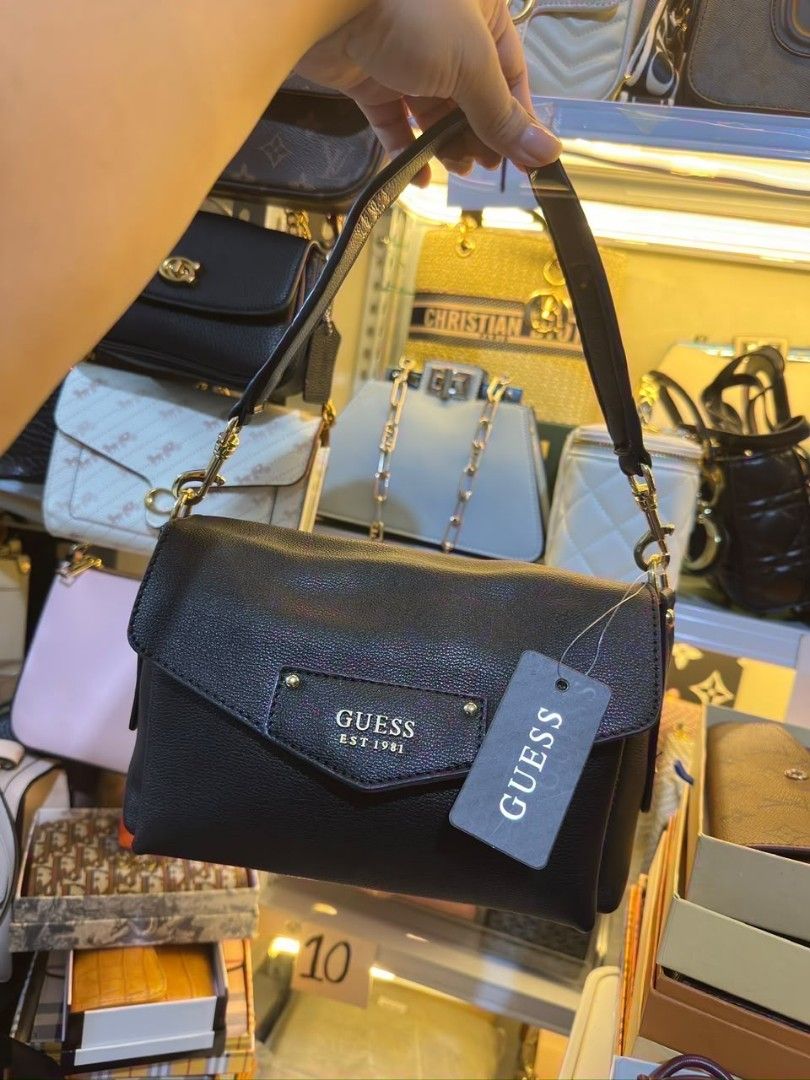 Guess 2way Bag (Category: Shoulder Bags) located in Binmaley. Submitted by amayscollections2 (Listing ID 1469097648, Image 3). Description: On sale Orig MP0 Guess 2way Bag sobrang ganda sale na kasi jinoyjoy huhu for only: ₱799+sf payment first ₱869+sf cash on delivery 📍Pangasinan We Ship Nationwide🚚.
