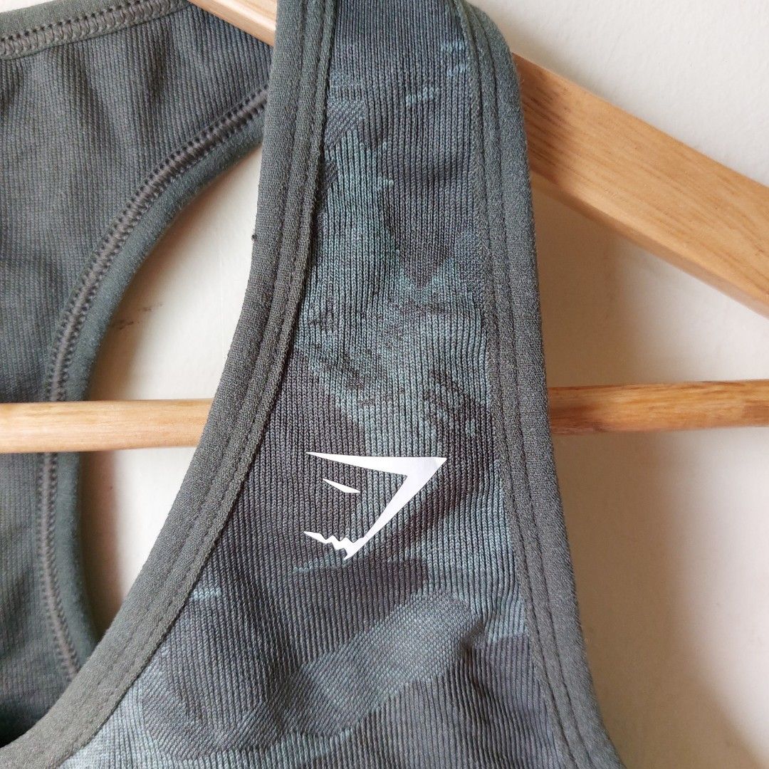 Gymshark sports bra (Category: Activewear) located in Quezon City. Submitted by lovedcollection_2020 (Listing ID 1469127530, Image 3). Description: .