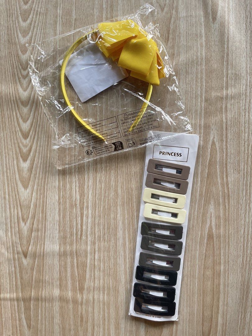 Hair accessories (Category: Babies & Kids Fashion) located in Quezon City. Submitted by anywearphl (Listing ID 1468980938, Image 2). Description: First pic 30 each 2nd pic -yellow headband 30 -clip 50.