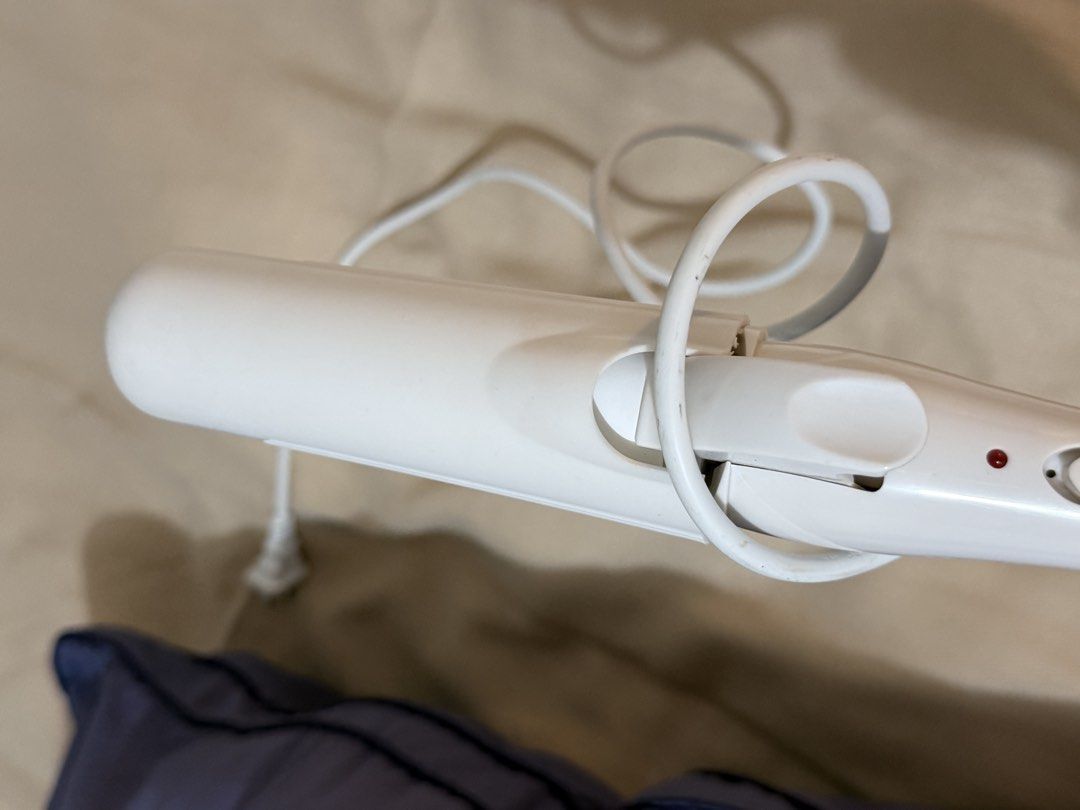 Hair curler (Category: Hair) located in Taguig. Submitted by mengxir20193848 (Listing ID 1469096608, Image 3). Description: .