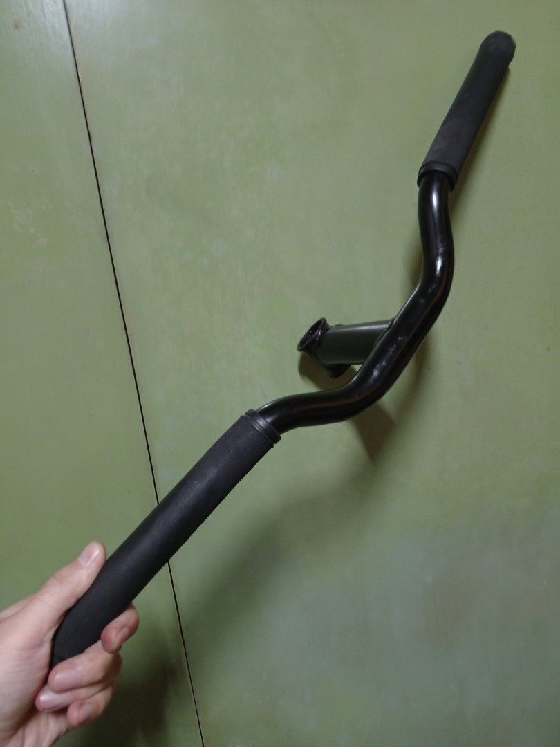 Handlebar with Integrated Stem (Category: Bicycles) located in Marikina City. Submitted by s1xtr3y_63 (Listing ID 1468974728, Image 1). Description: - Color/Finish: Glossy black - Material: Sturdy metal build - Setup: Integrated stem with hex bolt clamp - Extras: Grips included - From Mongoose Maurice 2010 fixed gear bike P500 fixed Marikina Area .