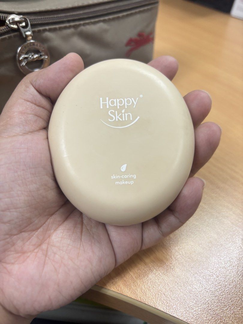 Happy Skin Foundation (Category: Makeup) located in Cabanatuan. Submitted by ligen_dl (Listing ID 1468932922, Image 1). Description: Rfs: not my shade.