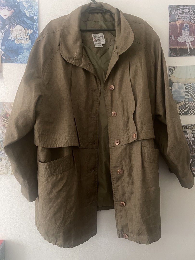 Hasting and Smith Green brown coat (Category: Coats, Jackets and Outerwear) located in Manila. Submitted by _seaaiaa (Listing ID 1468982326, Image 1). Description: ˚₊‧꒰ა Note໒꒱ ‧₊˚ •Selling to declutter wardrobe •Color may differ due to lighting .