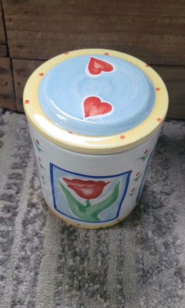 HAUSENWARE CERAMIC CANISTER (Category: Food Organization & Storage) located in Sablan. Submitted by gongonshelley12 (Listing ID 1468985852, Image 1). Description: 150 only HAUSENWARE CERAMIC CANISTER MAKAPAL PO ETO DETAILS PLS SEE PICS.