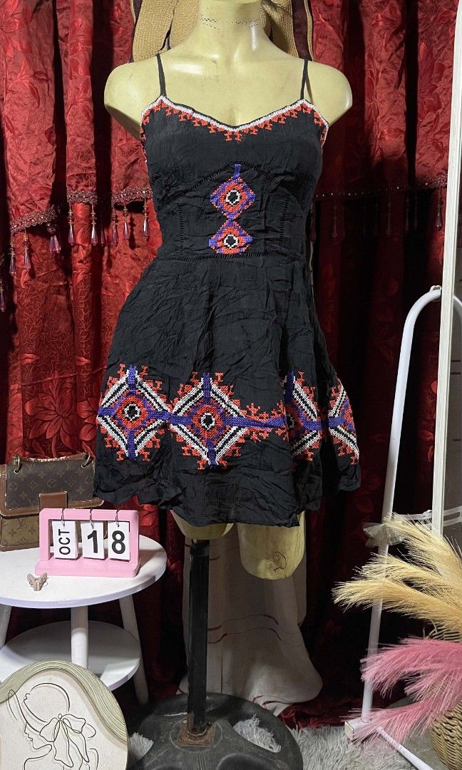 Hawian summer mini dress (Category: Dresses) located in Manila. Submitted by wheneity67thifted (Listing ID 1469010317, Image 1). Description: .