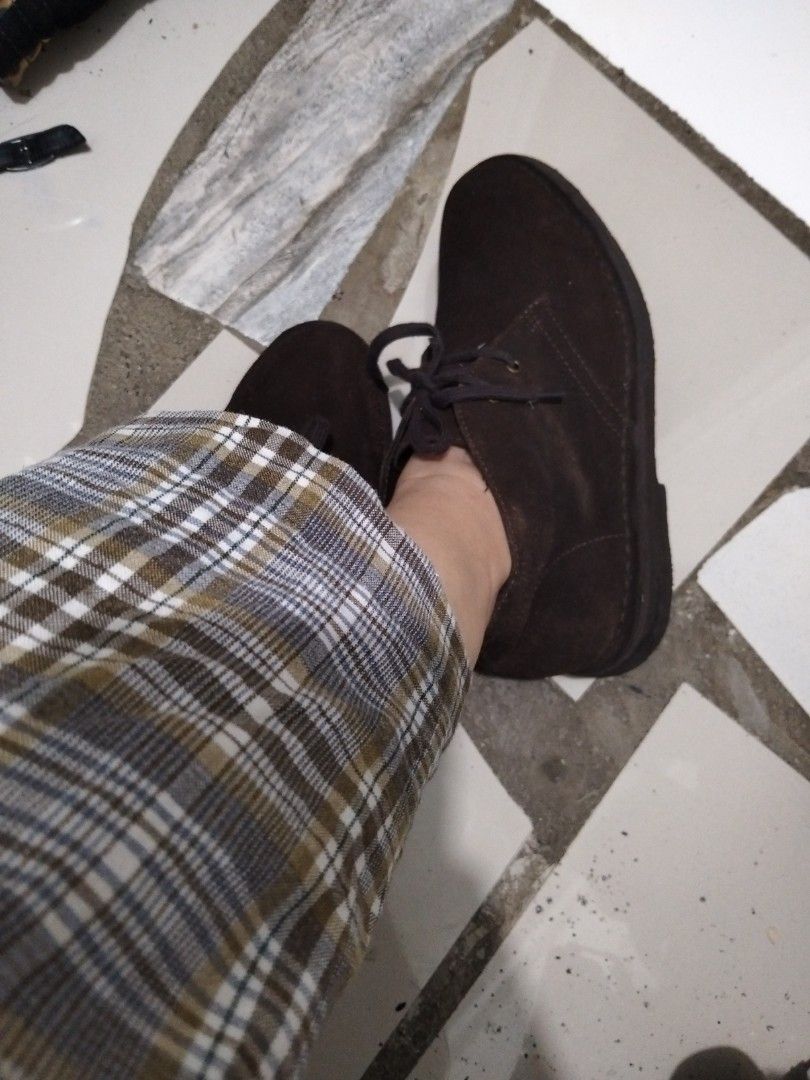 Hawkins Leather Shoes (Category: Casual Shoes) located in El Salvador. Submitted by francheskaukayukay (Listing ID 1468975956, Image 2). Description: Leather Choco brown.