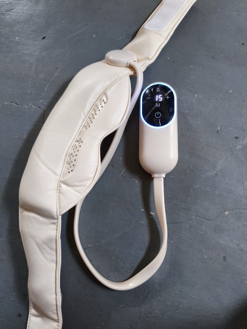 Head Massager PRO Ver. Bnew (Category: Rehabilitative Devices) located in Cavite. Submitted by cappfinds86177 (Listing ID 1469112013, Image 2). Description: cod lalamove or shipping.