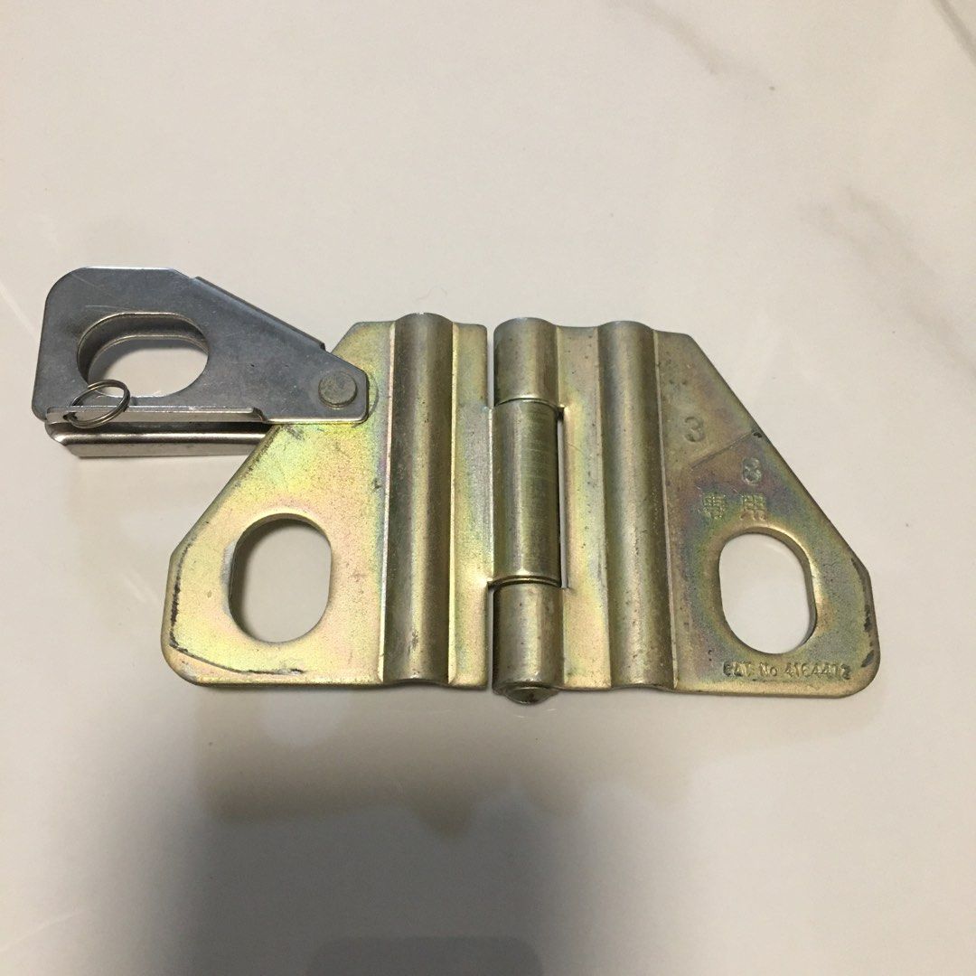Heavy Duty Hinge PAT No. 4164472 (Category: Locks, Doors & Gates) located in Pasay City. Submitted by gilbertso62551 (Listing ID 1468998071, Image 3). Description: - Heavy duty metal hinge with solid, heavy-weight construction - Stamped with PAT No. 4164472, numbers 3 & 8, and Japanese text 專用 - Interlocking ribbed plates for extra strength - Hinged locking flap equipped with a pull pin ring - Durable yellow zinc plated finish - As is,where is - 